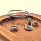 Structure Bangle Silver